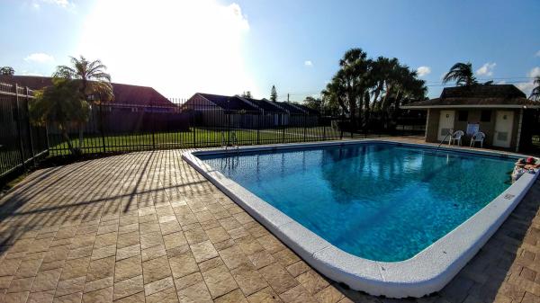 Boca Bend West, 10295 W Boca Bnd W #L-2, Boca Raton, Florida 33428, image 2