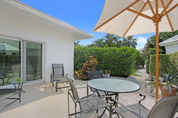 La Coquille Club Villas, 106 Evans Ln, Manalapan, Florida 33462, image 3