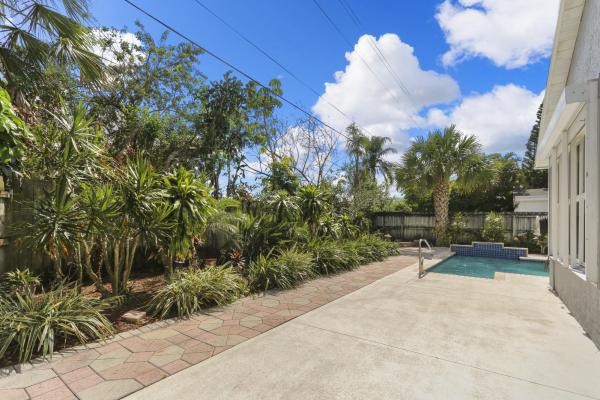 Jupiter Village, 127 Deerfield Dr, Jupiter, Florida 33458, image 1