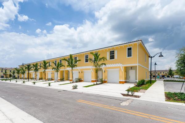 Cricket Club, 4028 NW 10th Pl, Lauderhill, Florida 33313, image 2