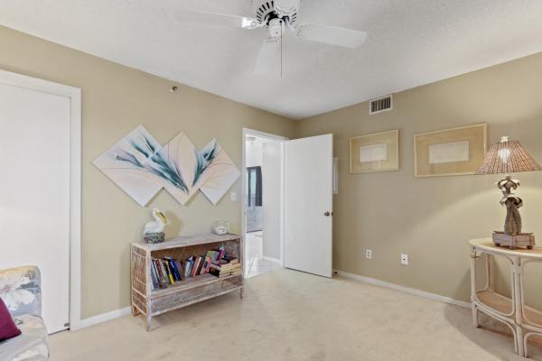 Hidden Harbour Of The Palm Beaches, 896 N Federal Hwy #424, Lantana, Florida 33462, image 3