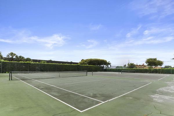 Hidden Harbour Of The Palm Beaches, 896 N Federal Hwy #424, Lantana, Florida 33462, image 1