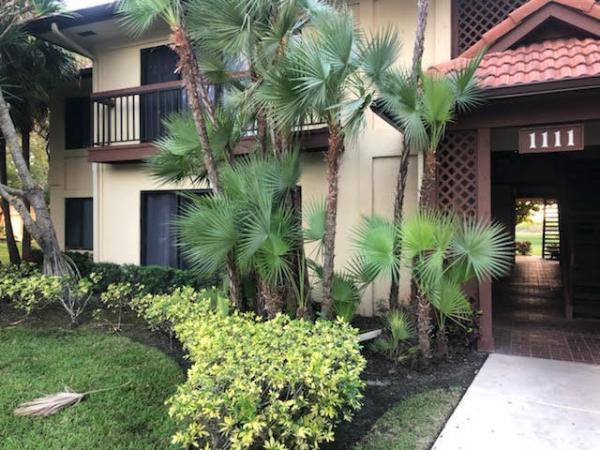Dunbar Woods, 1111 Duncan Cir #101, Palm Beach Gardens, Florida 33418, image 2