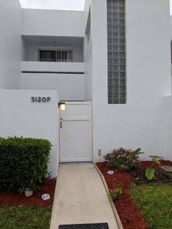 Park Place Townhomes, 5120 Elmhurst Rd #F, West Palm Beach, Florida 33417, image 1