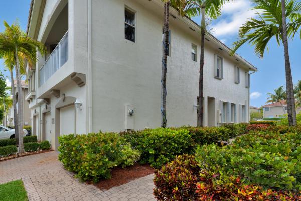 Thousand Oaks, 3067 Laurel Ridge Cir, Riviera Beach, Florida 33404, image 3