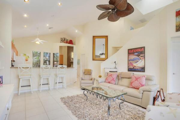 Larkspur Landing, 7631 Iris Ct, West Palm Beach, Florida 33412, image 2