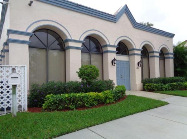 Lantern Walk, 167 Sunshine Blvd, Royal Palm Beach, Florida 33411, image 2
