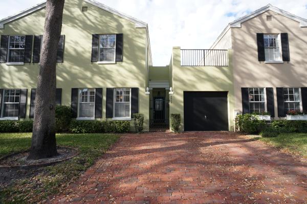 Charleston Place, 5943 Catesby St, Boca Raton, Florida 33433, image 1