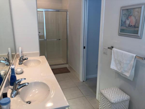 Catalina Lakes, 443 Capistrano Dr, Palm Beach Gardens, Florida 33410, image 2