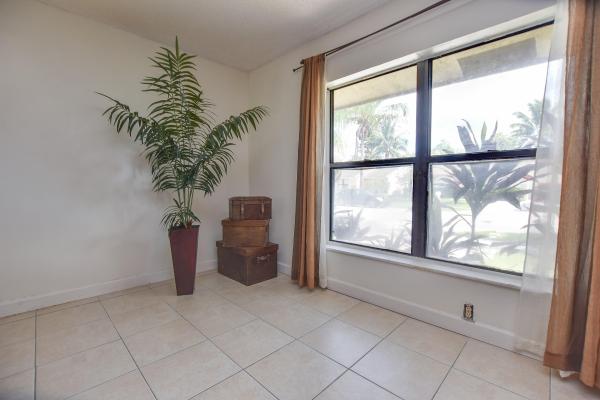 Lantana Homes, 5820 Judd Falls Rd E, Lake Worth, Florida 33463, image 1