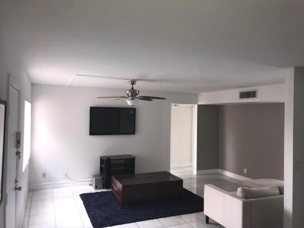 Seagrape At Las Verdes, 5160 Las Verdes Cir #219, Delray Beach, Florida 33484, image 2