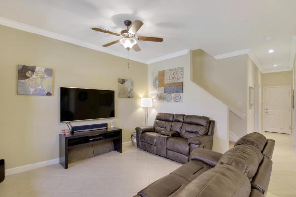 Wellington Parc, 10469 Wellington Parc Dr, Wellington, Florida 33449, image 2