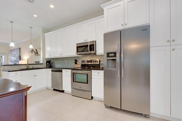 Malverne Homes, 233 Malverne Rd, West Palm Beach, Florida 33405, image 3