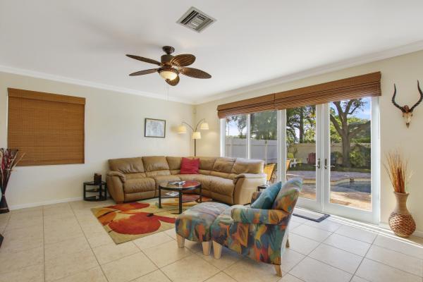 Hidden Hollow, 141 Hidden Hollow Ter, Palm Beach Gardens, Florida 33418, image 2