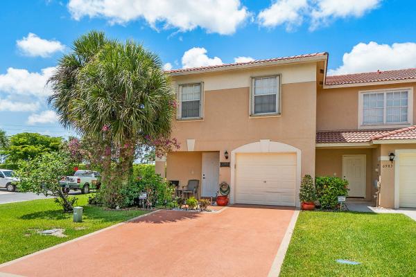 Country Glen At Rivermill, 6989 Willow Creek Run, Lake Worth, Florida 33463, image 1