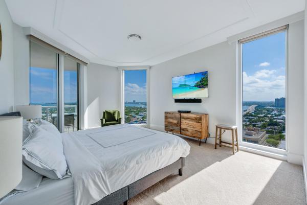 The Ritz-Carlton Residences, 2700 N Ocean Dr #1405B, Riviera Beach, Florida 33404, image 2