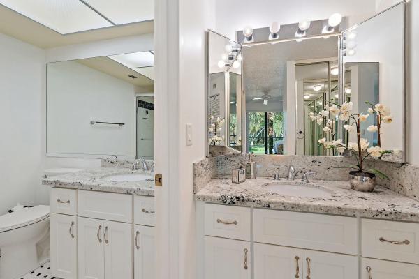 Golf Villas, 616 Brackenwood Cv, Palm Beach Gardens, Florida 33418, image 2