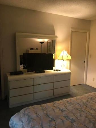 Aspen At Las Verdes, 5130 Las Verdes Cir #203, Delray Beach, Florida 33484, image 2