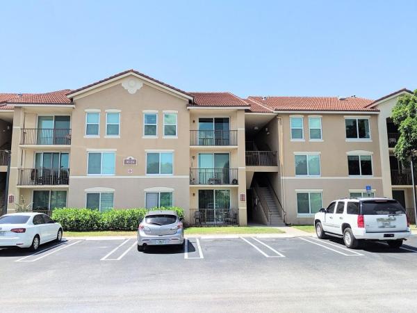Mirabella Villas, 305 Villa Cir, Boynton Beach, Florida 33435, image 1