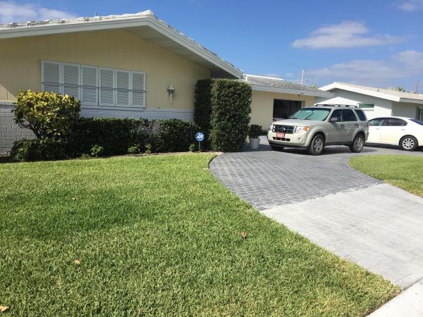Yacht Harbor Manor, 1089 Powell Dr, Riviera Beach, Florida 33404, image 2