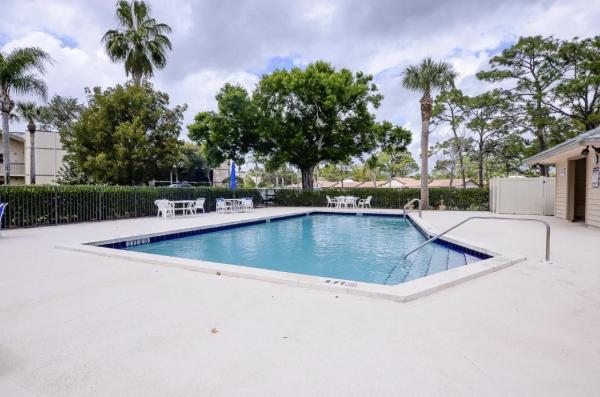 Quail Run Village, 9440 Meadowood Dr #102, Fort Pierce, Florida 34951, image 2
