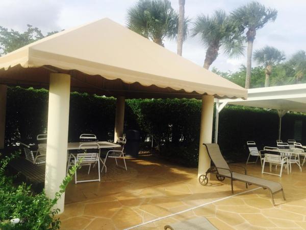 Sandalwood At Boynton Beach, 112 Live Oak Ln, Boynton Beach, Florida 33436, image 1