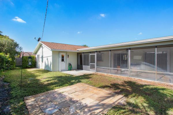 Hypoluxo Village, 3040 Emerald Ln, Lake Worth, Florida 33462, image 1