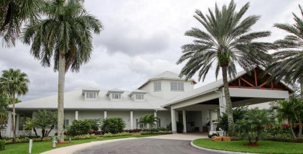 Bridgeport At Baywinds, 9419 Bridgeport Dr, West Palm Beach, Florida 33411, image 2