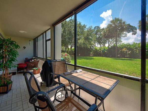 Garden Court Villas, 1807 Embassy Dr #103, West Palm Beach, Florida 33401, image 2