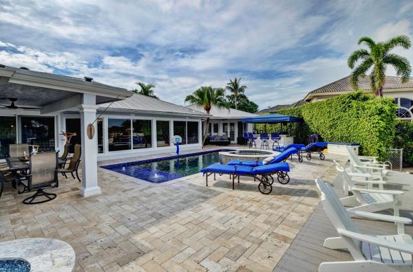 Boca Bay Colony, 7425 NE Bay Cove Ct, Boca Raton, Florida 33487, image 2