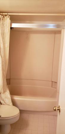Camino Real Village, 5700 Camino Del Sol #105, Boca Raton, Florida 33433, image 2