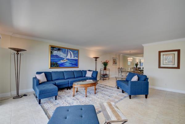 Lake House South, 875 E Camino Real, Boca Raton, Florida 33432, image 2