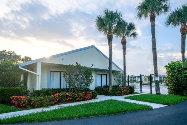 The Palm Club, 1106 Green Pine Blvd #B1, West Palm Beach, Florida 33409, image 3
