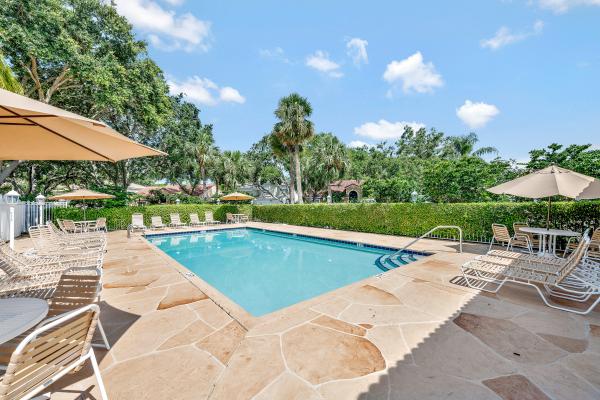 Siena Oaks, 10152 Aspen Way, Palm Beach Gardens, Florida 33410, image 3