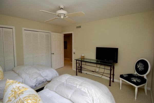 Trader's Crossing South At Jonathan's Landing, 16551 S Traders Xing #143, Jupiter, Florida 33477, image 3