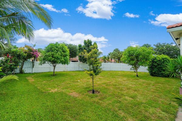 Shadow Creek Village, 6256 Shadow Tree Ln, Lake Worth, Florida 33463, image 1