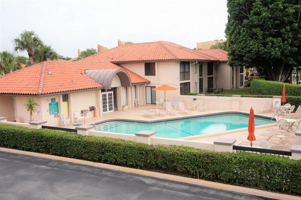 San Remo Golf & Tennis Club, 350 Club Cir #104, Boca Raton, Florida 33487, image 1