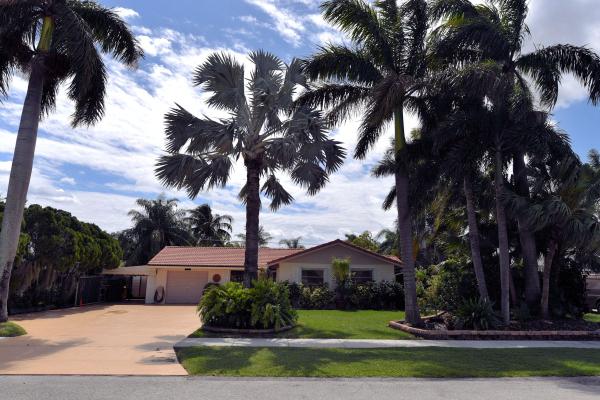 Lake Park Residential, 614 W Kalmia Dr, Lake Park, Florida 33403, image 1