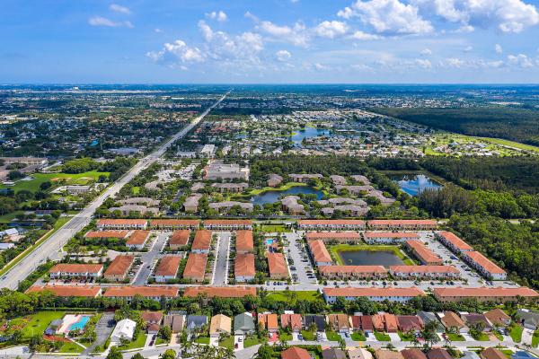 Charleston Commons, 4326 Braxton Ave, West Palm Beach, Florida 33417, image 3