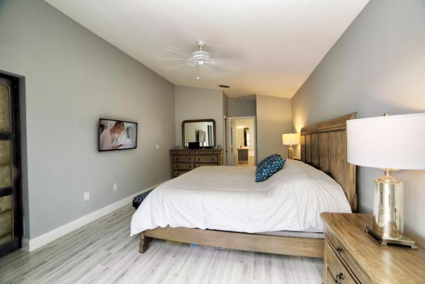 Hidden Lakes At Northtree, 7633 Northtree Club Dr, Lake Worth, Florida 33467, image 1