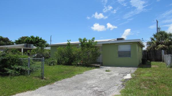 Englewood Manor, 3101 Buckley Ave, Lake Worth, Florida 33461, image 3