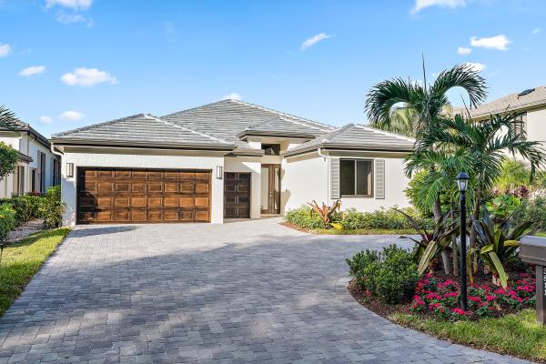 Frenchman's Creek Beach & Country Club, 3811 Toulouse Dr, Palm Beach Gardens, Florida 33410, image 1