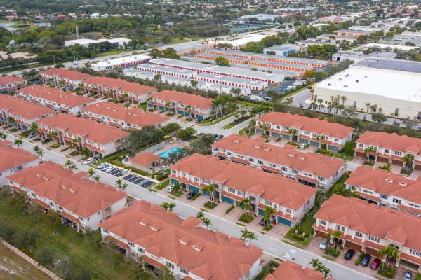 Carriage Pointe Townhomes, 113 Nottingham Pl, Boynton Beach, Florida 33426, image 1