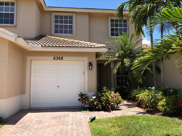 Boynton Oasis, 6368 Park Lake Cir, Boynton Beach, Florida 33437, image 2