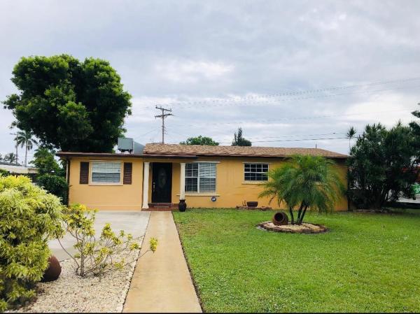 Palm Springs Village, 360 Winged Foot Rd, Palm Springs, Florida 33461, image 1