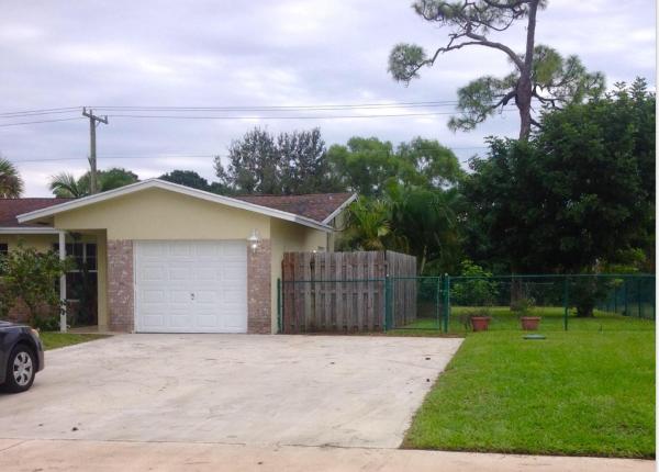Palm Beach National Golf & Country Club Estates, 3132 Pinehurst Dr, Lake Worth, Florida 33467, image 1