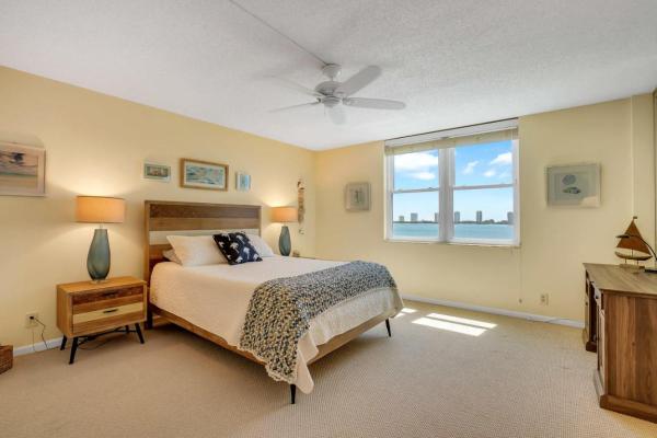 Lake Harbour Towers South, 301 Lake Shore Dr #402, Lake Park, Florida 33403, image 1
