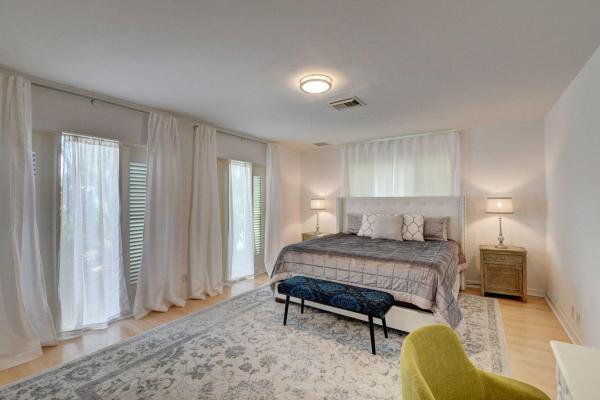 Golf Village, 35 Country Rd, Village Of Golf, Florida 33436, image 1