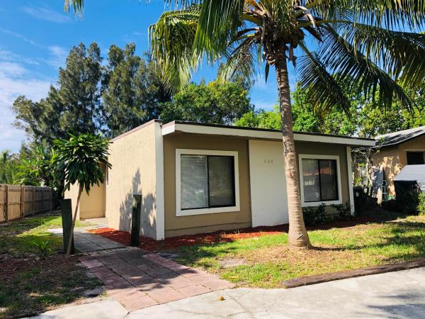 Delray Manors, 326 Kingsbridge St, Boca Raton, Florida 33487, image 2