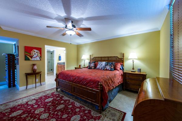 Lake Harbour Towers East, 801 Lake Shore Dr #319, Lake Park, Florida 33403, image 1